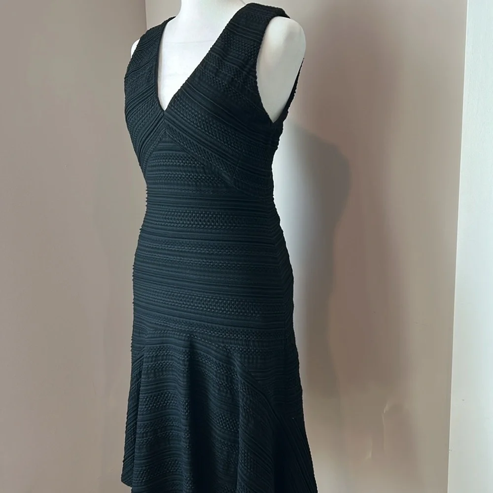 Rebecca Taylor Black V-Neck Texture Knit Fit & Flare Stretch Dress Size 4 - Picture 2 of 10